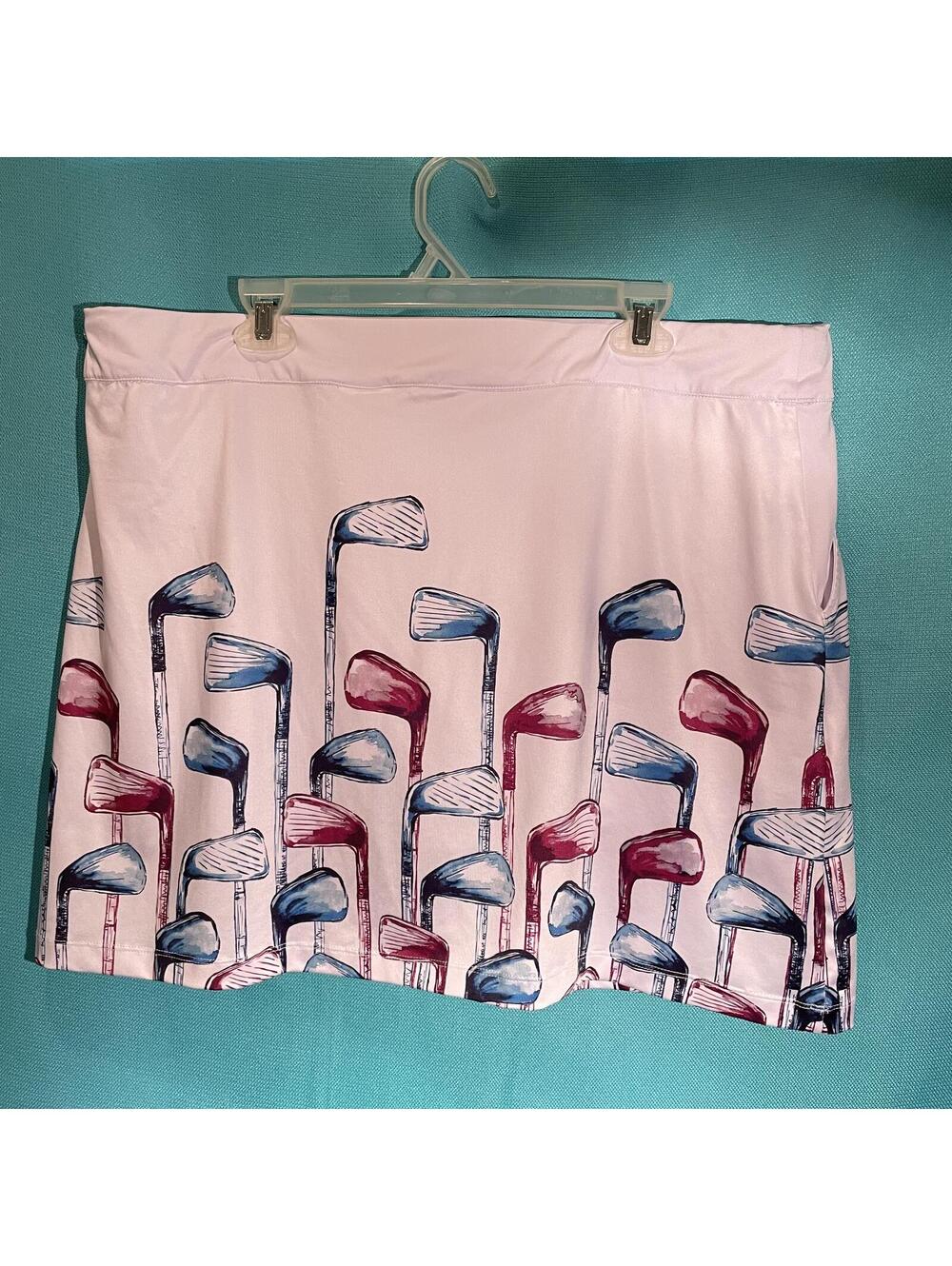 Coral Bay Golf Club Print Skort with Side Pockets